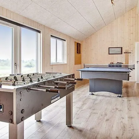Sleeps 18 Pool Wifi Vejby Strand