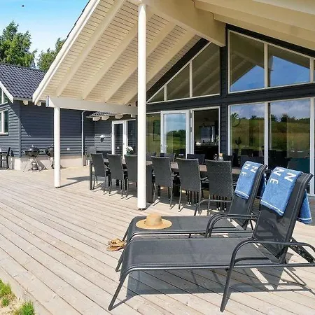 Sleeps 18 Pool Wifi
