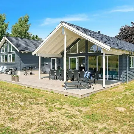 Sleeps 18 Pool Wifi Vejby Strand